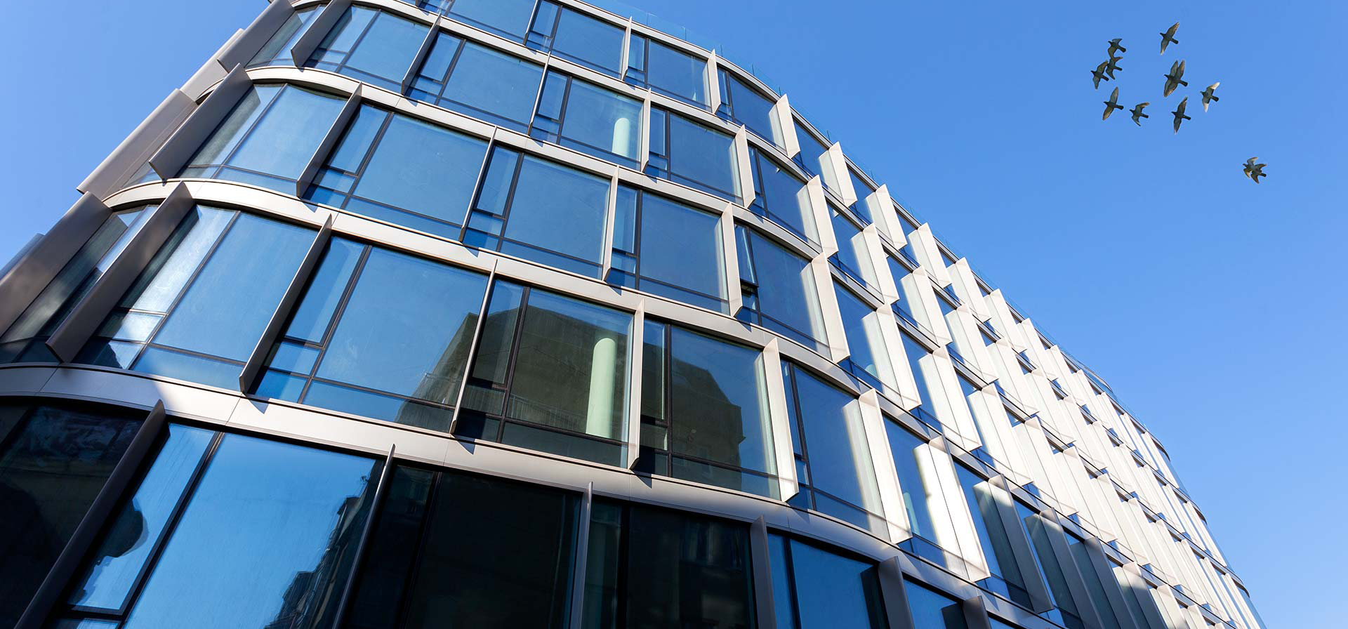 Комплектующие к фасадному алюминию